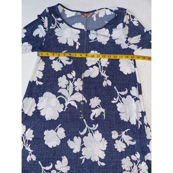 SJS Women’s Size Medium Dress Bell Sleeve Floral Stretch With Necklace - Picture 5 of 6